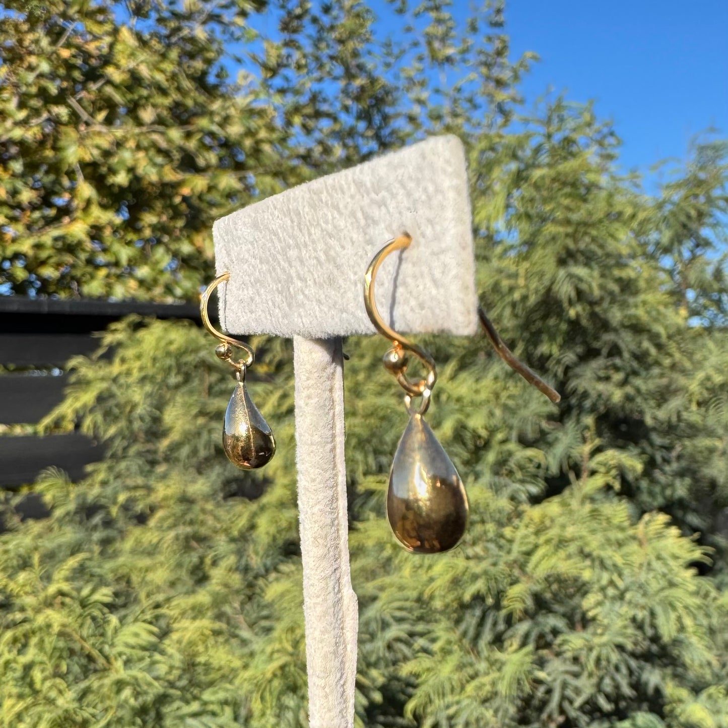 Redwood Raindrop Dangle Earrings